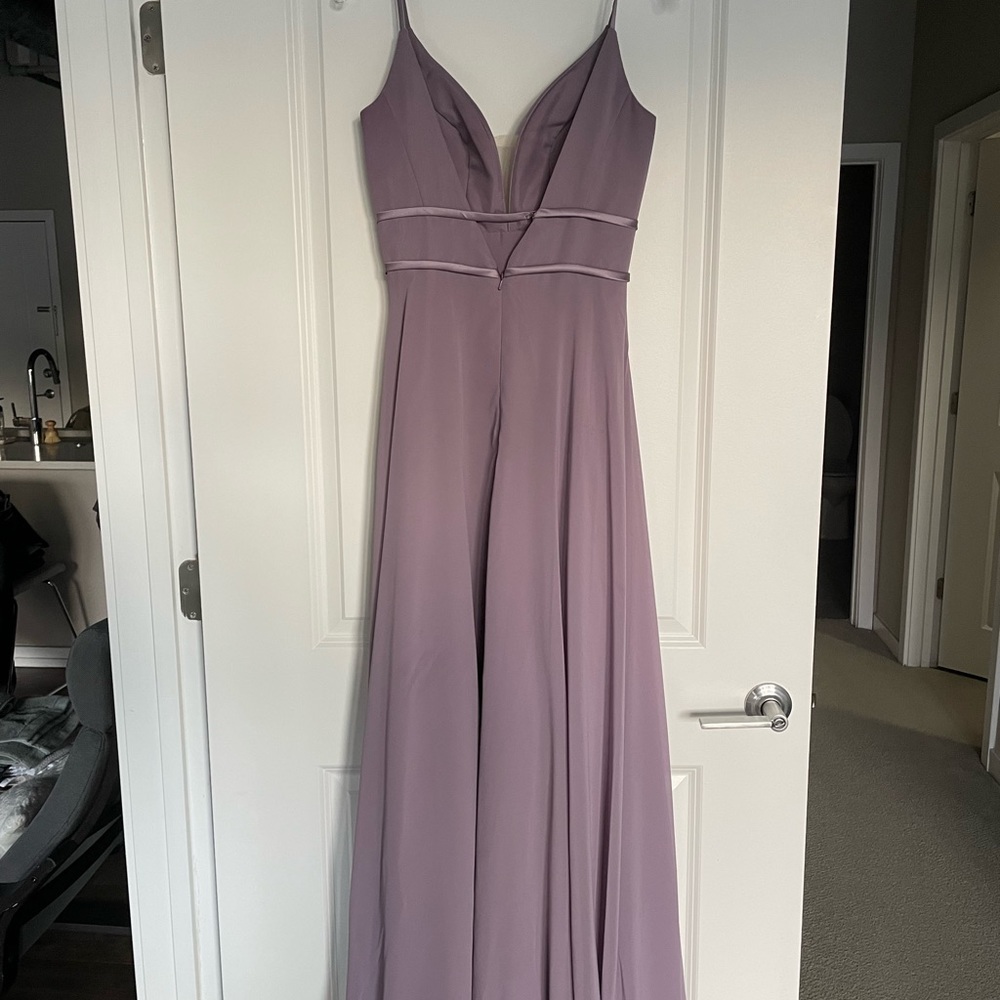 Formal Dress - Picture 4 of 8